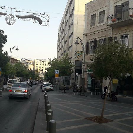 Queen Hotel Jerusalem Exterior photo